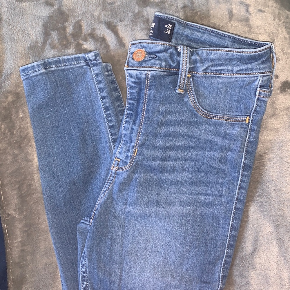 Hollister jeans